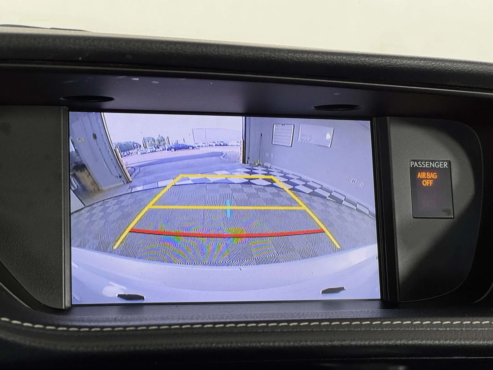 Used 2016 White Lexus 350 image 19