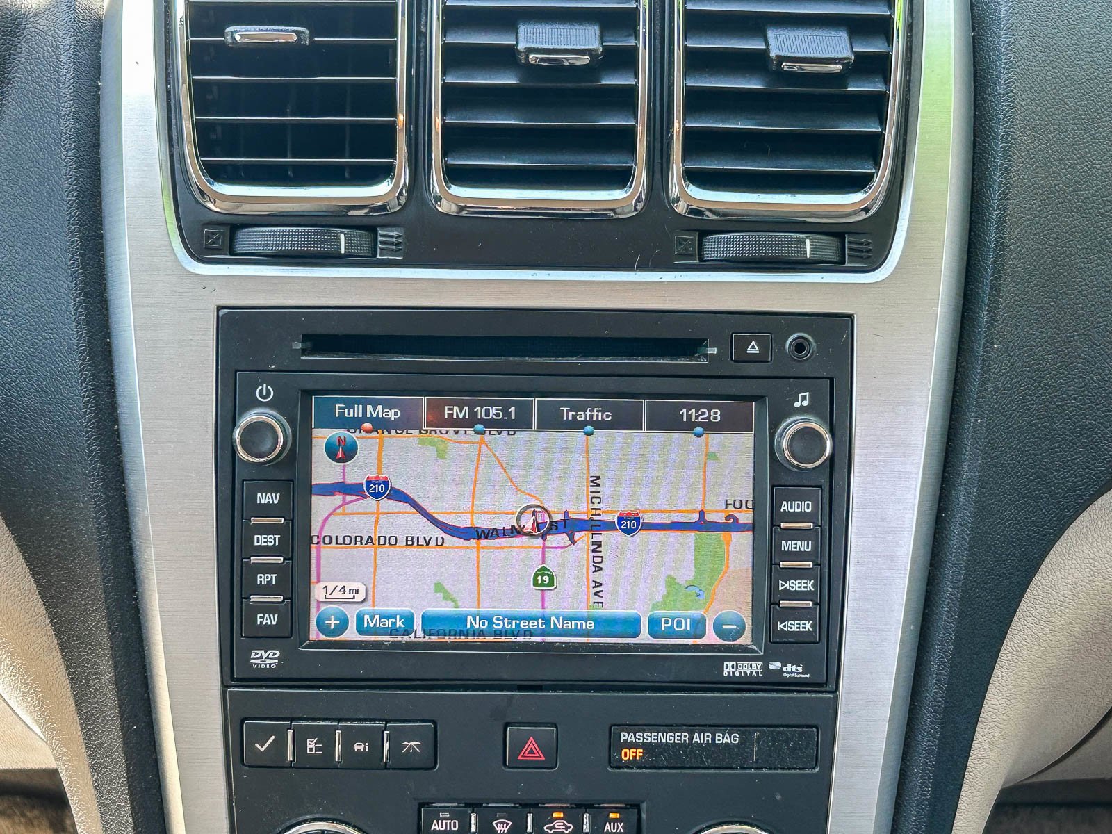 Used 2011 WHITE DIAMOND TRI GMC SLT2 image 14