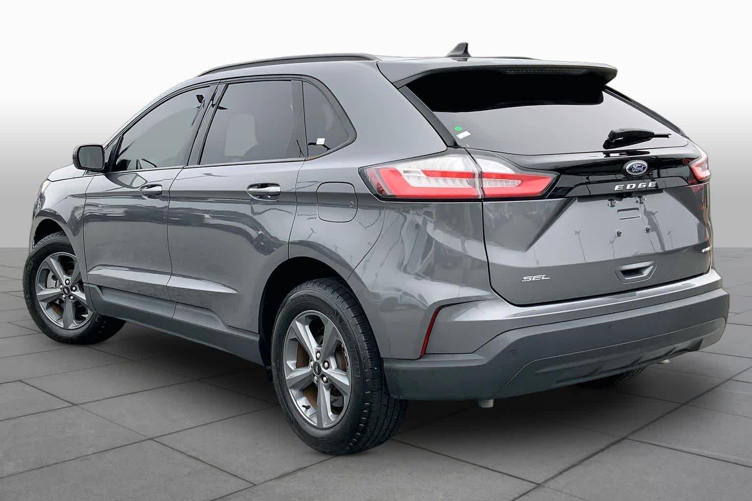 Used 2024 Carbonized Gray Metallic Ford SEL image 11