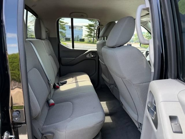 Used 2020 Black Nissan Crew Cab SV 4x2 image 10