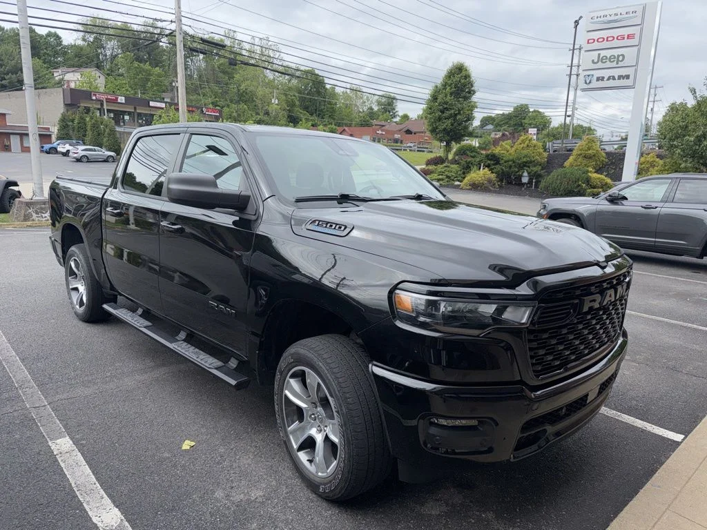 2025 RAM 1500 Tradesman 4x4 Crew Cab 5'7's photo