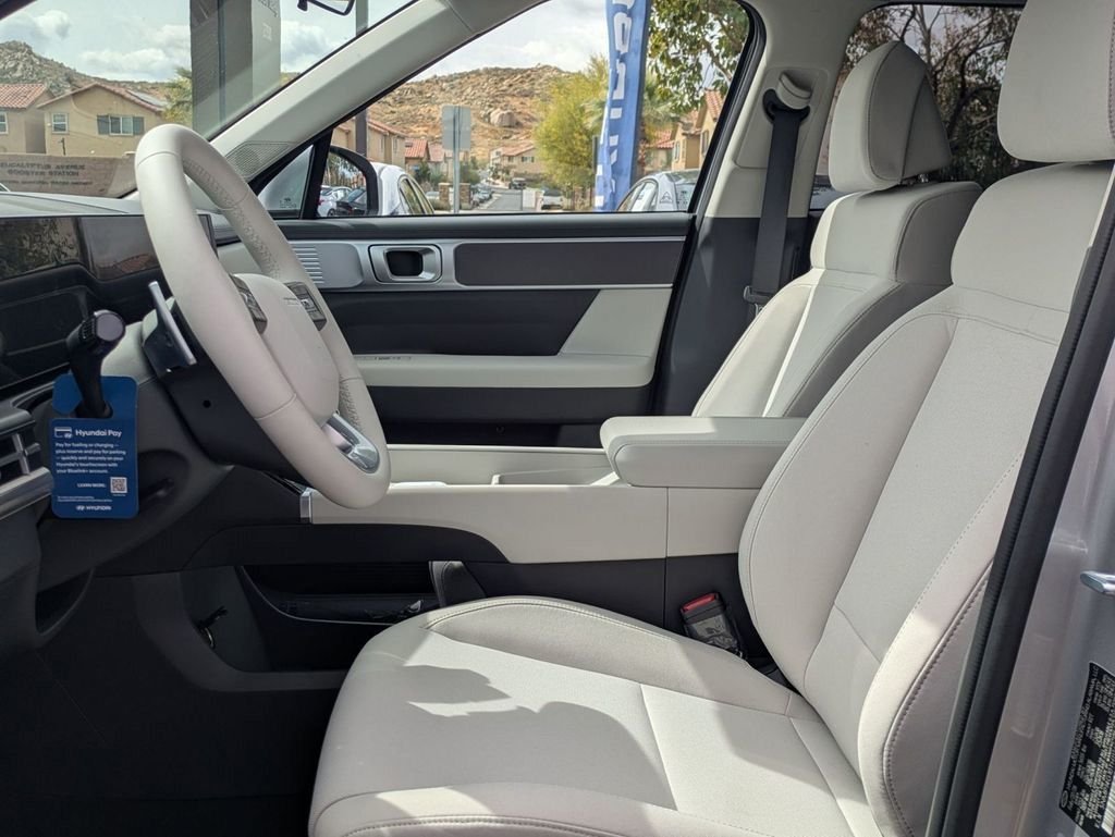 New 2026 Silver Hyundai SE image 13