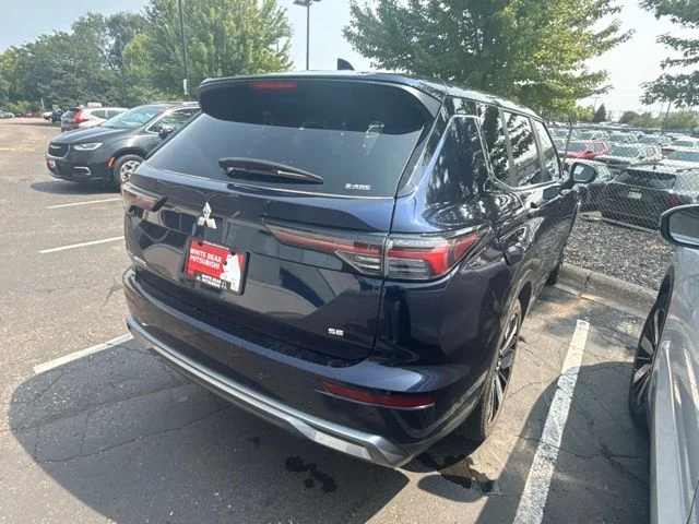 Certified 2025 Mitsubishi Outlander SE with VIN JA4J4VA82SZ021127 for sale in White Bear Lake, Minnesota