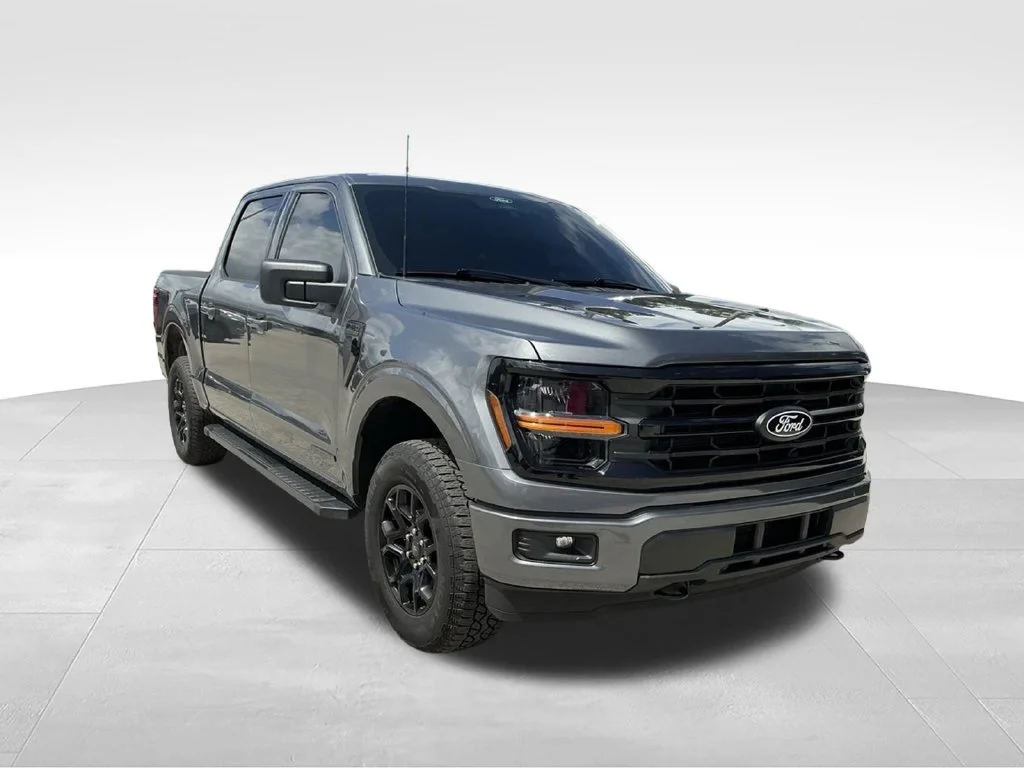 Used 2026 Gray Ford XLT image 14