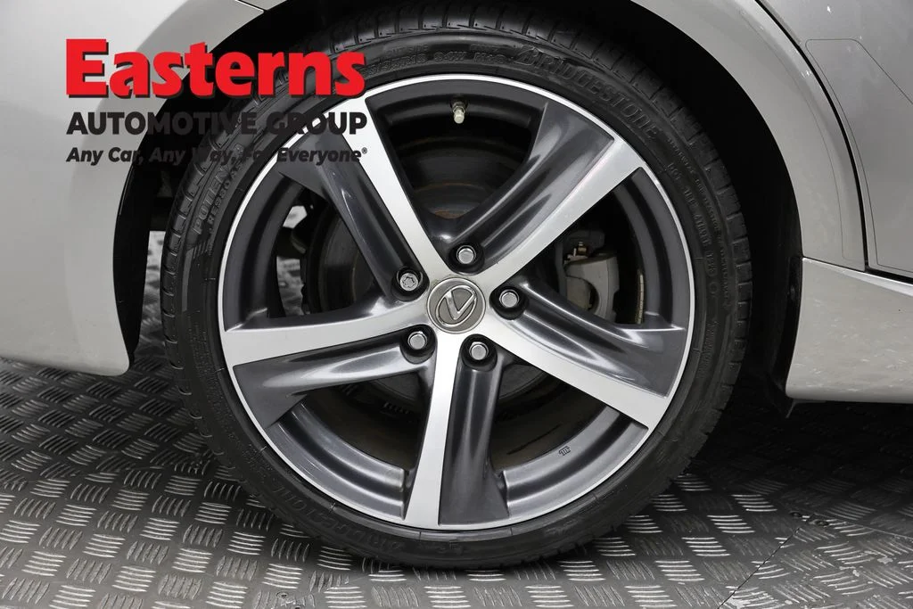 Used 2019 Silver Lexus 300 image 33