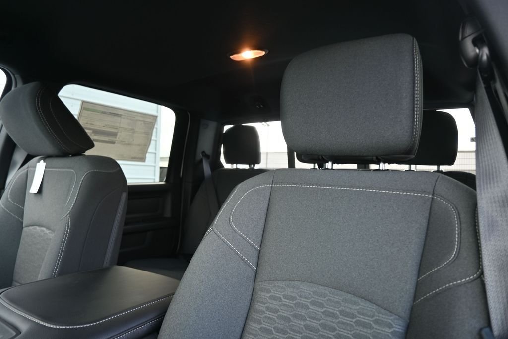 New 2026 Bright White Clear-Coat Exterior Paint RAM Tradesman image 14