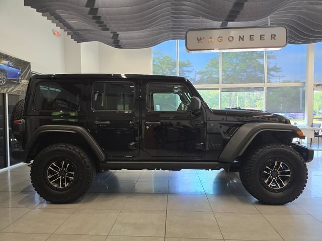 New 2026 Black Clear-Coat Exterior Paint Jeep Moab 392 image 36