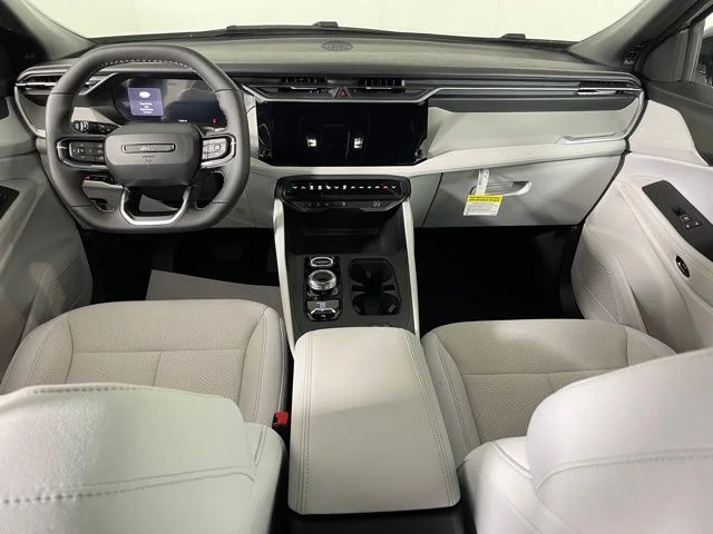 Used 2026 White Jeep Laredo image 39