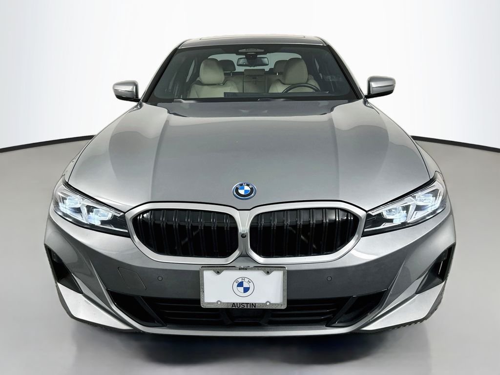 3MW39FF0XR8D80882