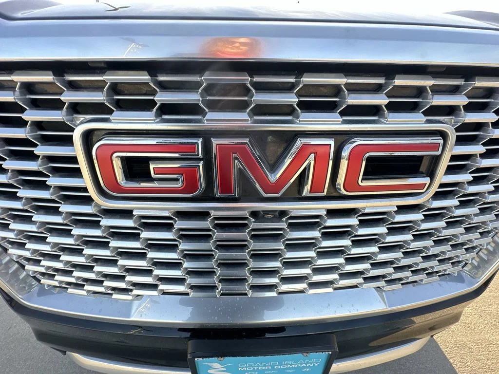 2023 GMC Yukon Denali - Photo 32