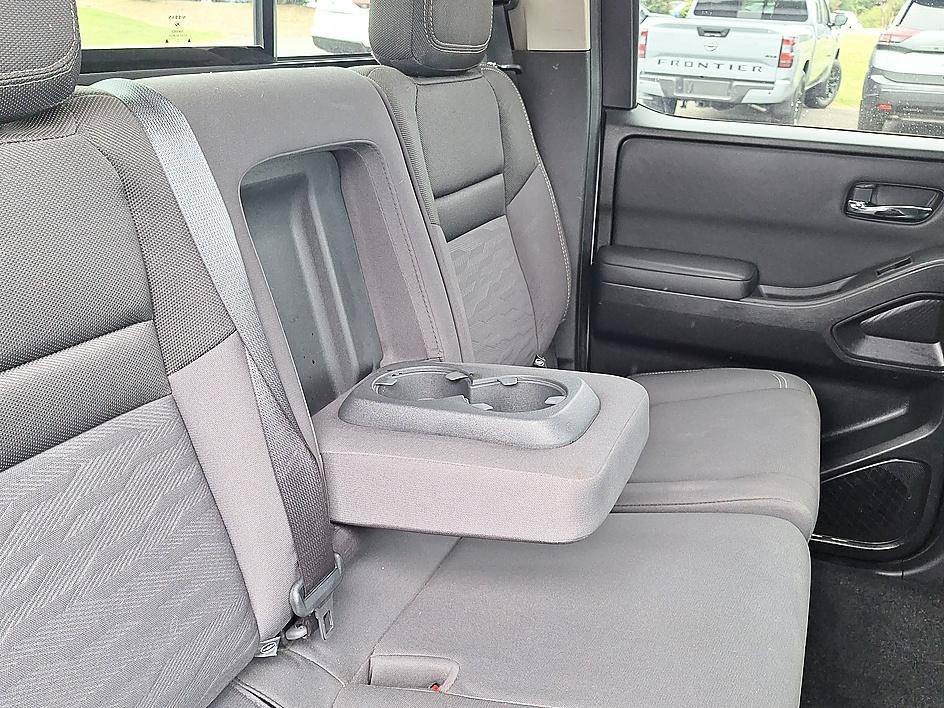Used 2023 Glacier White Nissan SV image 23