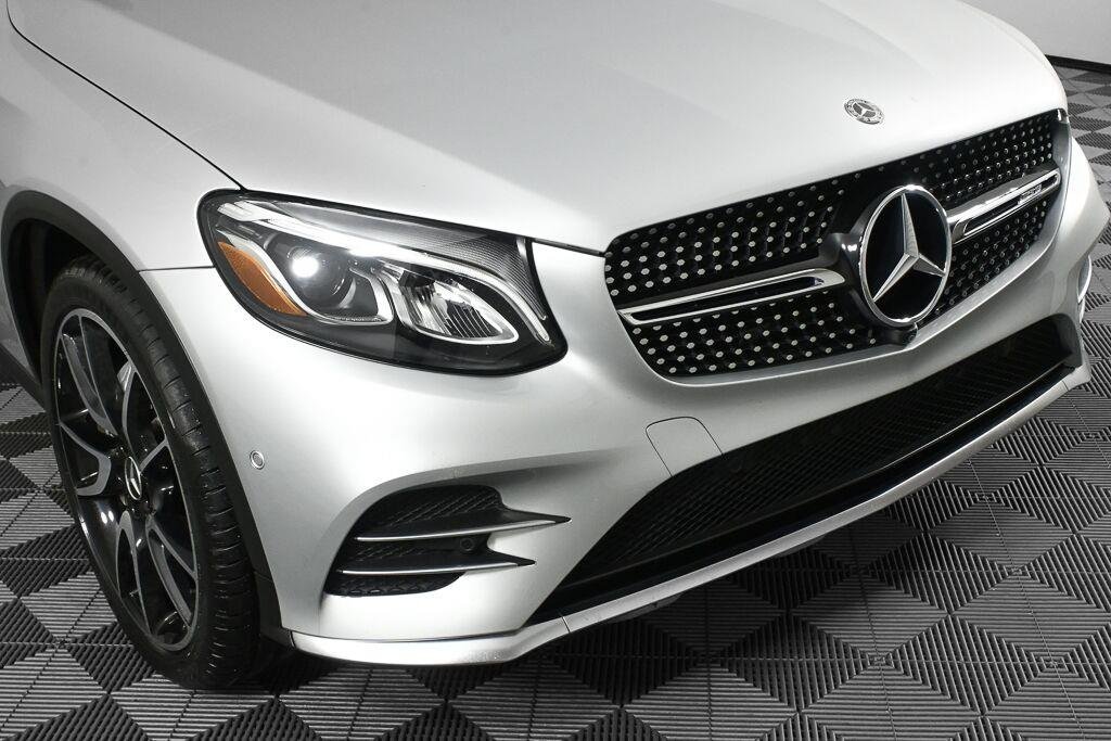 Used 2018 SELENITE GRAY METALLIC MERCEDES-BENZ TRUCK  image 36