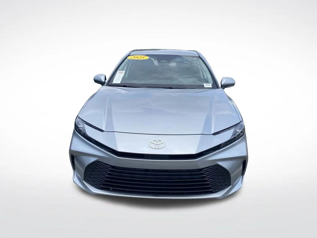 Used 2025 Silver Toyota LE image 19
