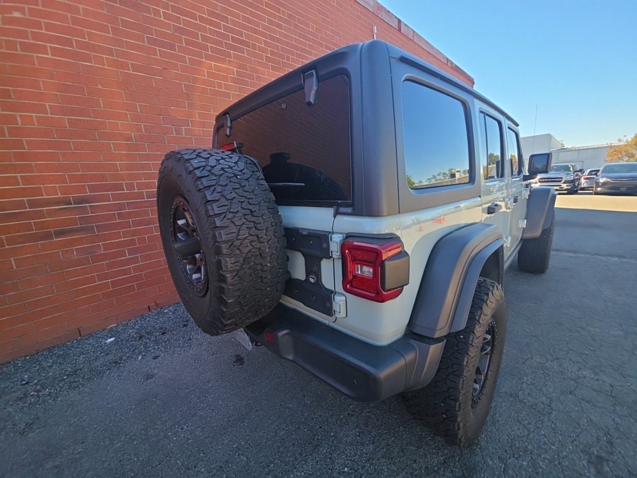 Used 2023 Earl Clearcoat Jeep Willys image 10