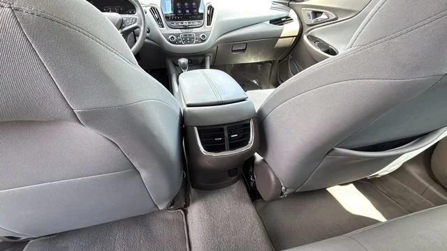 Used 2025 Summit White Chevrolet 1LT image 20