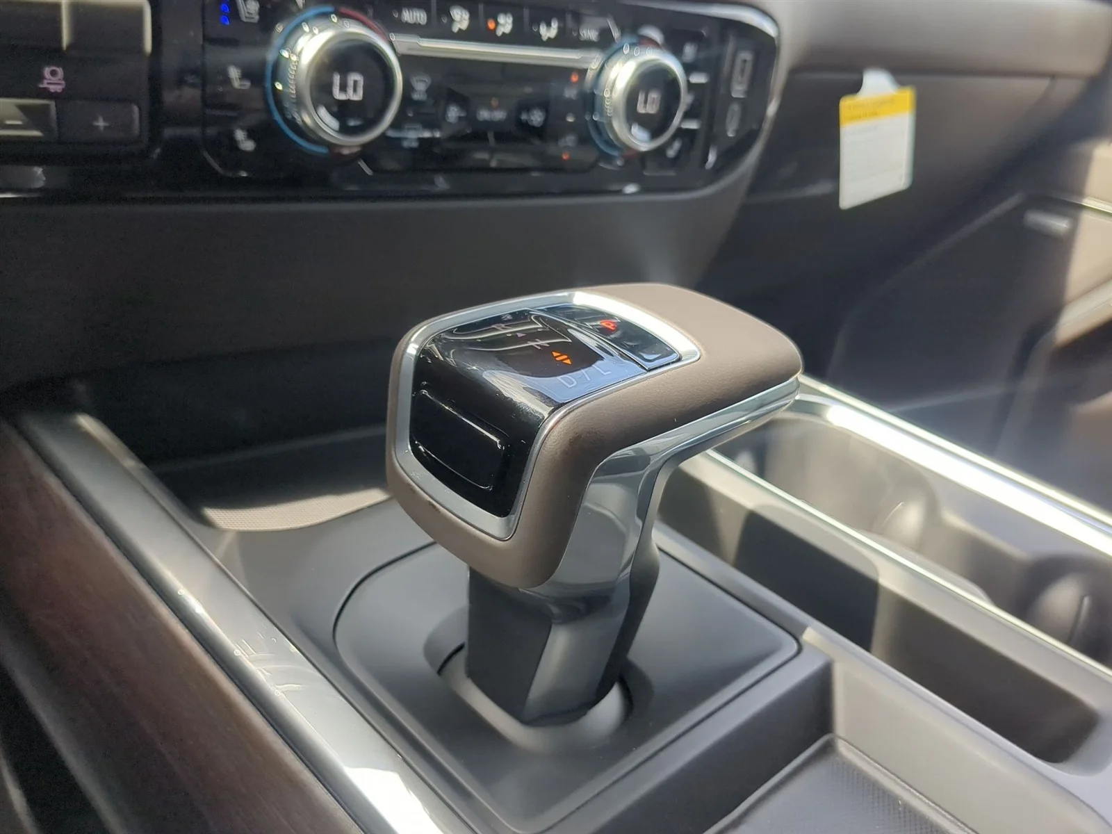 New 2026 Summit White GMC SLT image 40