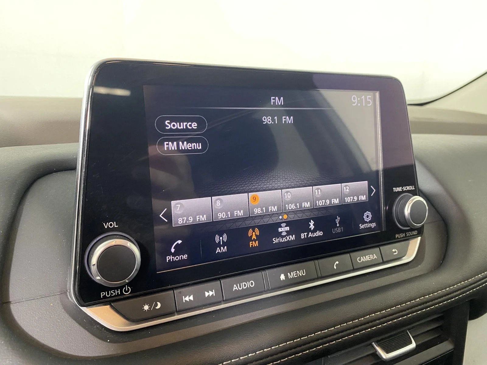 Used 2023 Brilliant Silver Metallic Nissan SV image 18