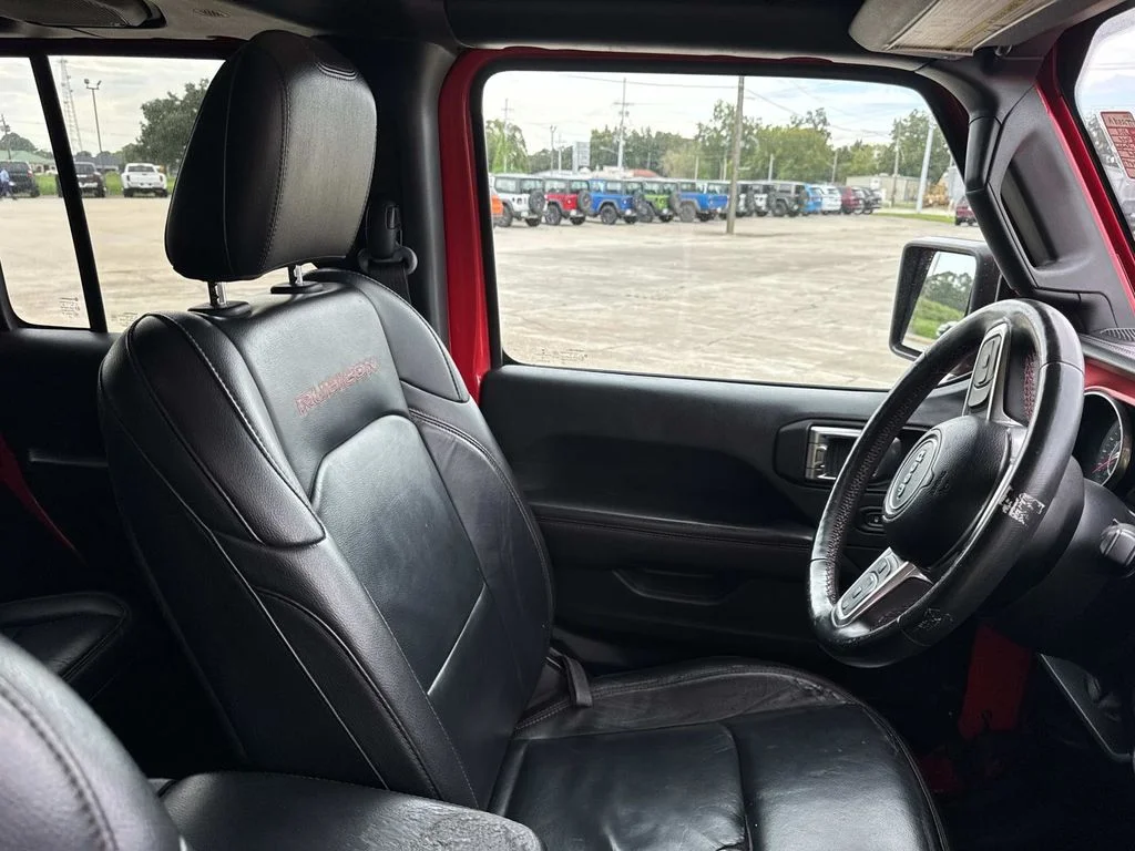 Used 2018 Red Jeep Unlimited Rubicon image 29