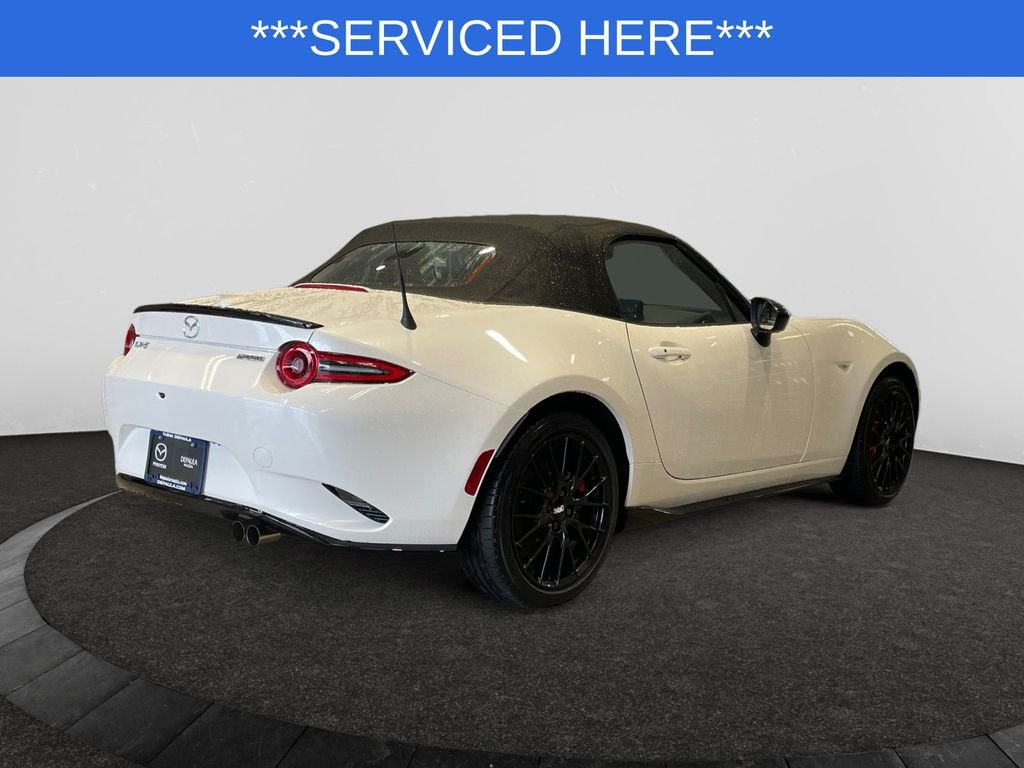 Certified Used 2024 Snowflake White Pearl Mazda Club image 5
