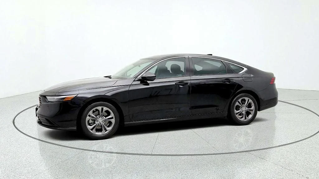 Used 2024 Crystal Black Pearl Honda EX-L Sedan image 8