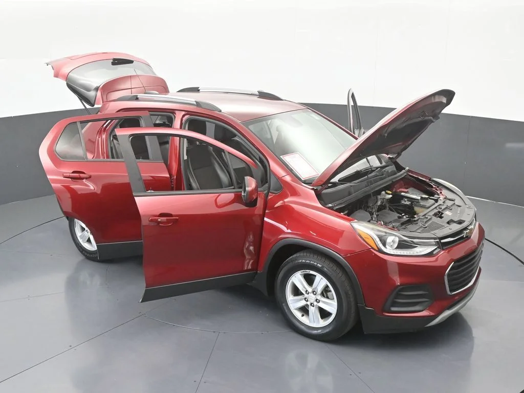Used 2021 Crimson Metallic Chevrolet LT image 67
