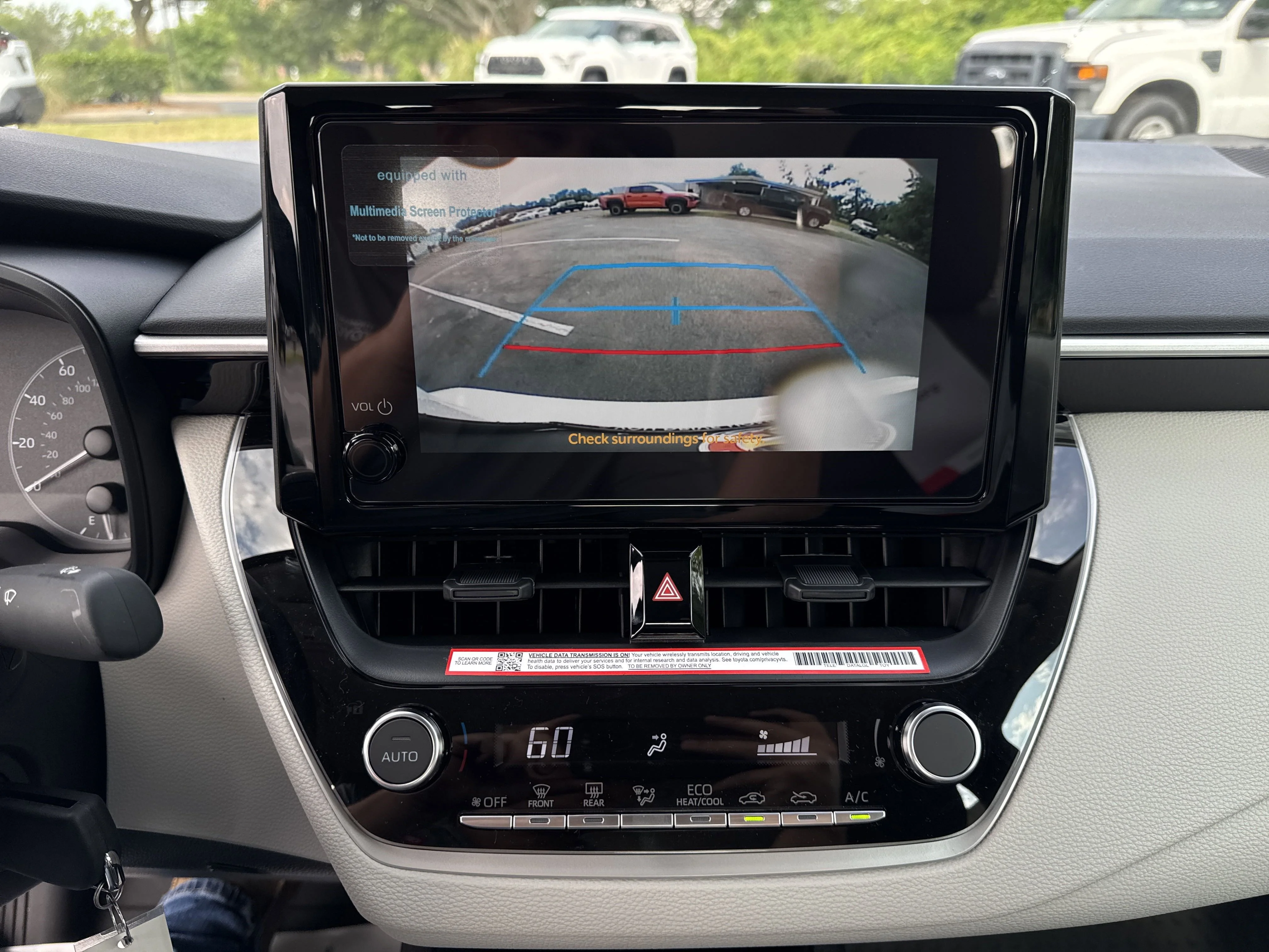 Used 2025  Toyota  image 19