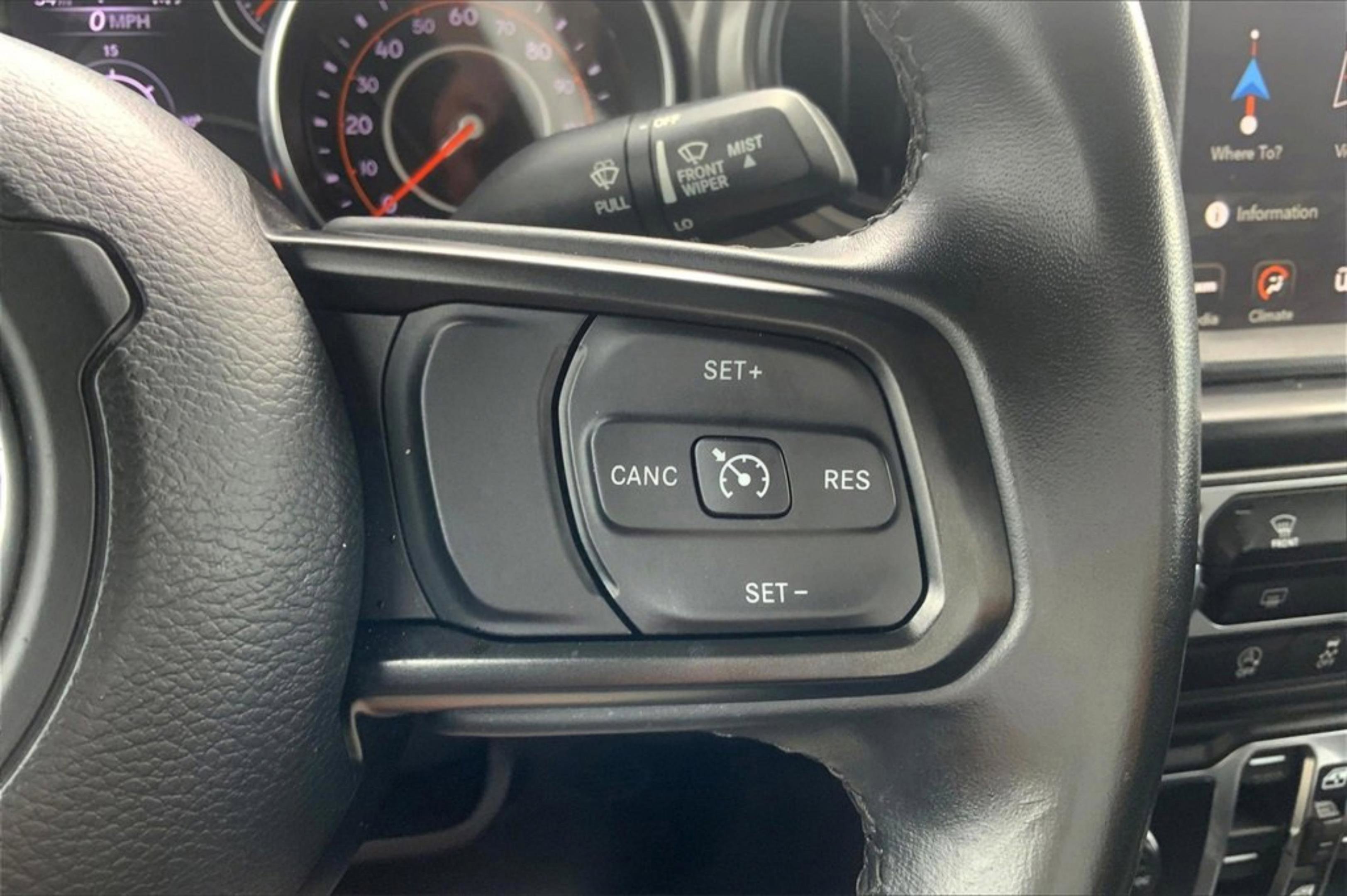 Used 2022 Granite Crystal Metallic Clearcoat Jeep  image 33