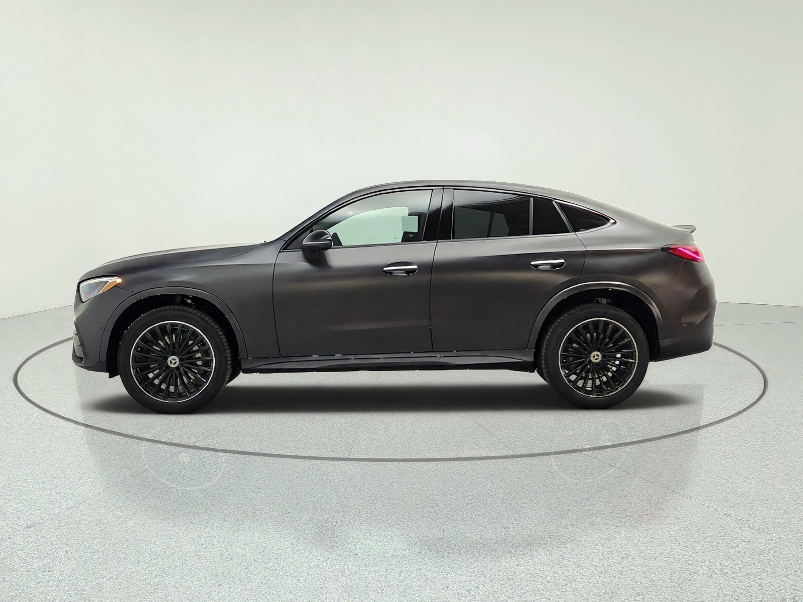 New 2026 MANUFAKTUR exclusive graphite grey magno Mercedes-Benz GLC 300 4MATIC® Coupe image 29
