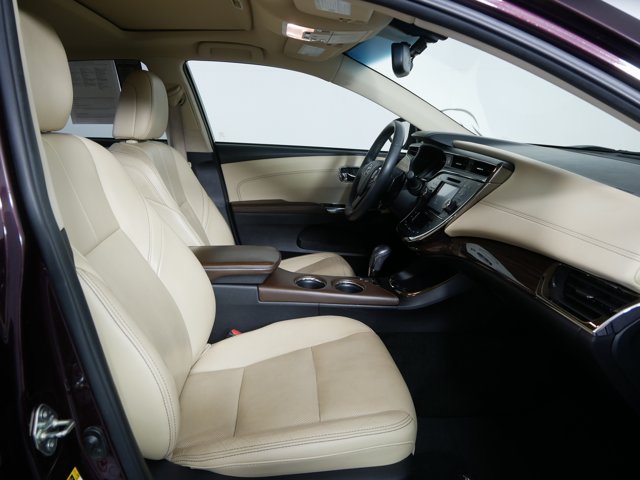 Used 2015 Sizzling Crimson Mica Toyota Limited image 16