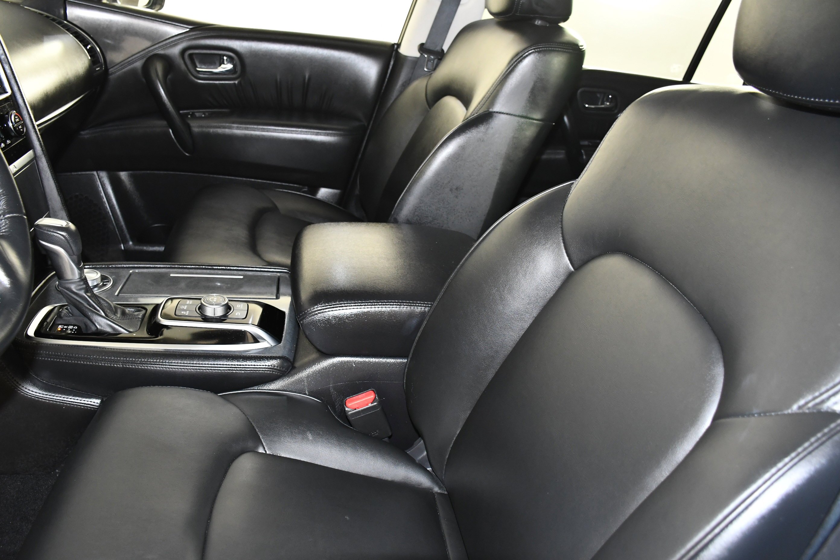 Used 2024 Brilliant Silver Metallic Nissan SV image 40