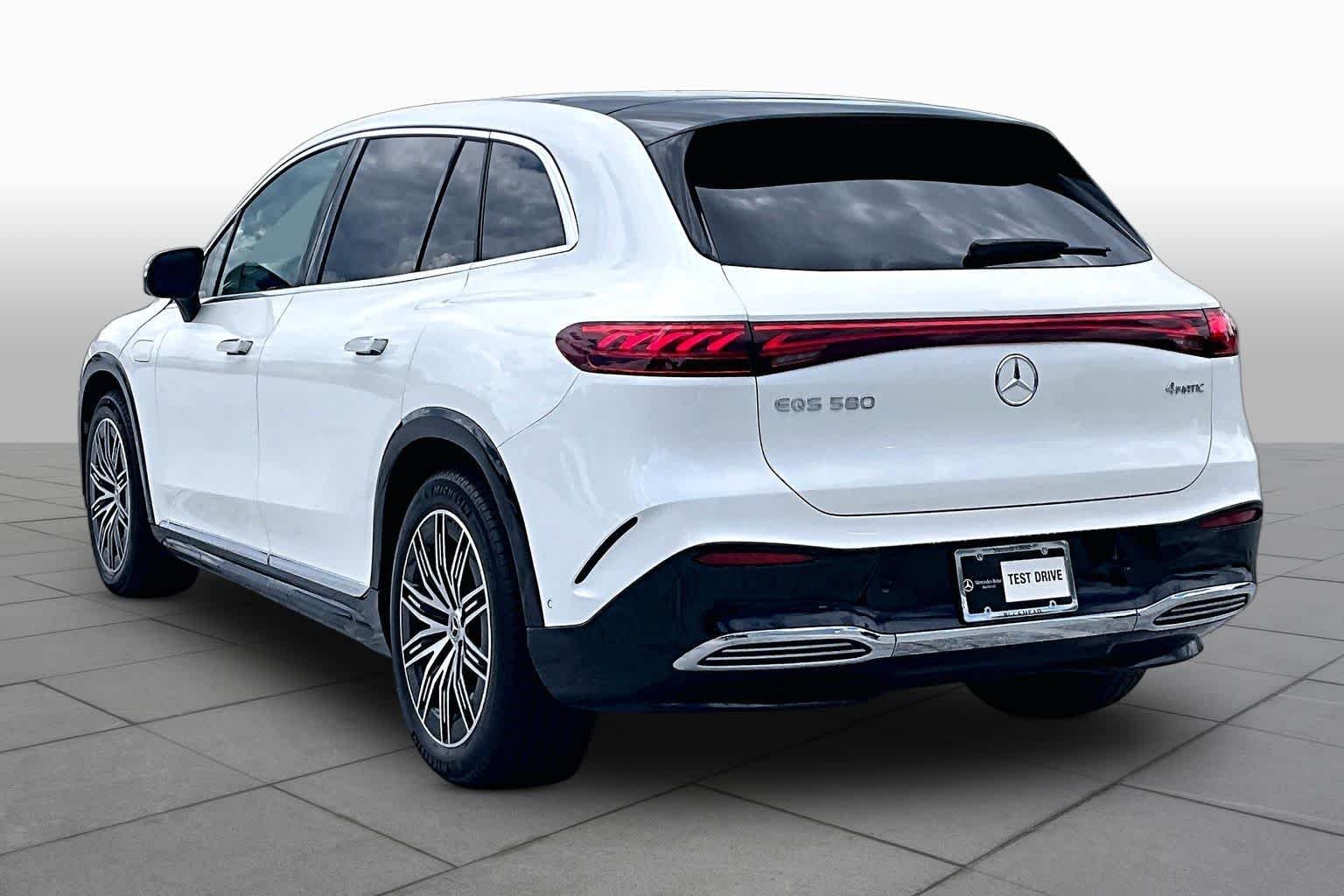 Certified Used 2023 MANUFAKTUR Diamond White Mercedes-Benz EQS 580 image 11