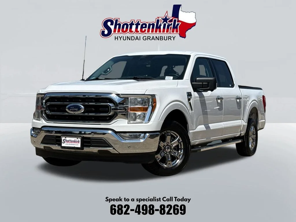 Used 2022 White Ford XLT image 1