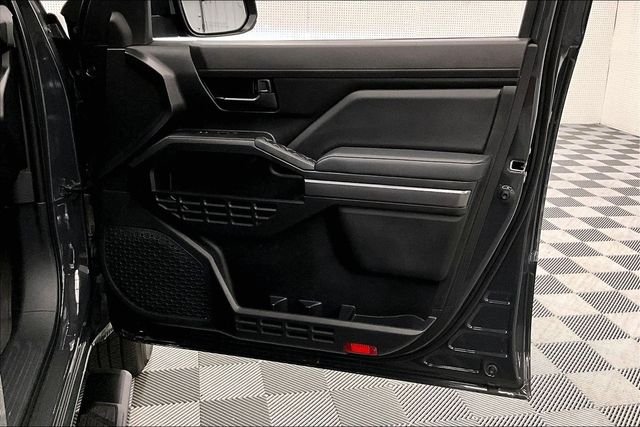 2024 Toyota Tacoma SR5 - Photo 21