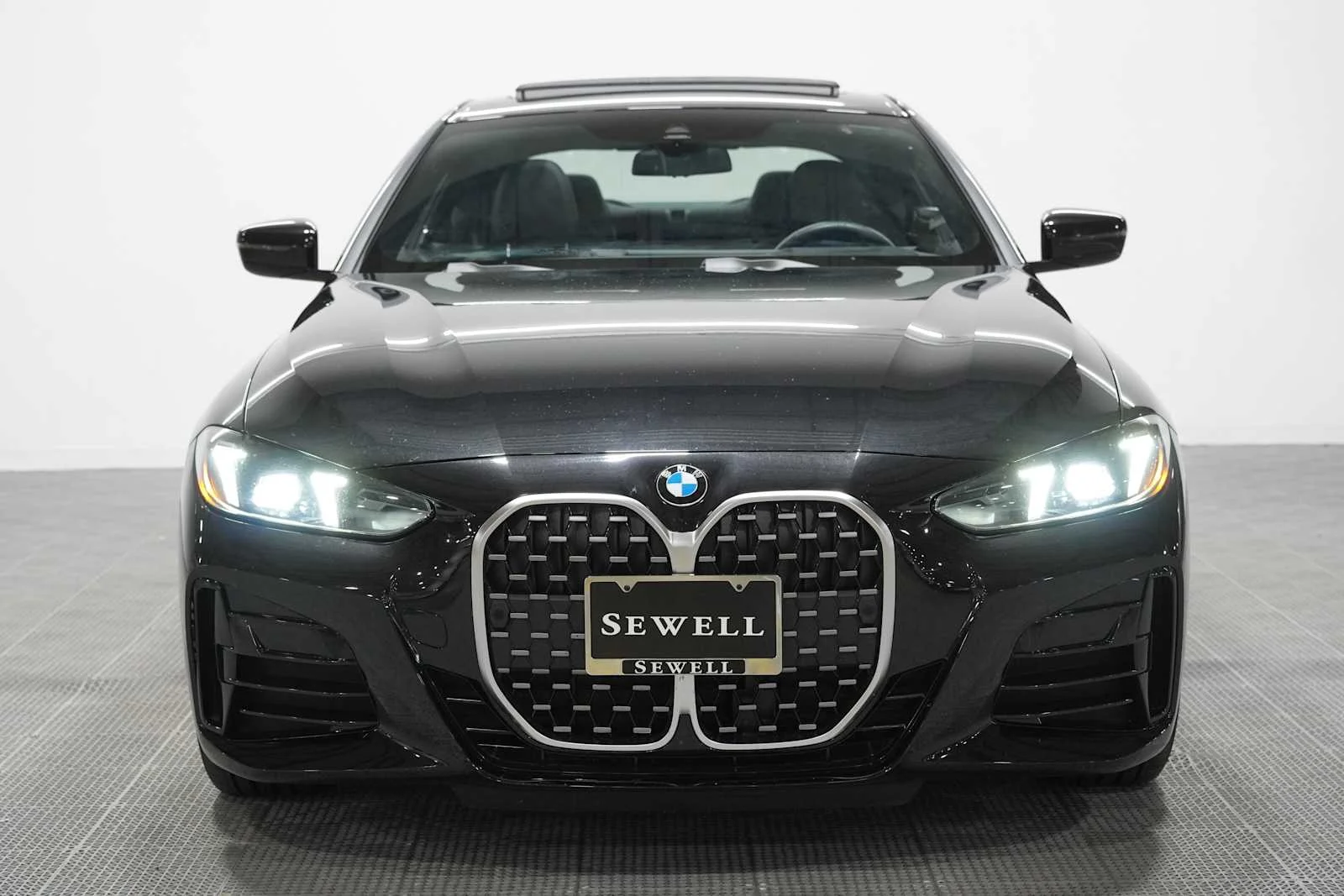 Used 2026 Black Sapphire Metallic BMW 430i image 2