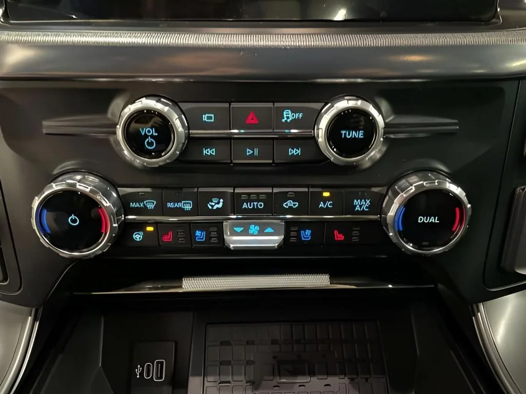 New 2025 Star White Metallic Tri-Coat Ford Lariat® image 15