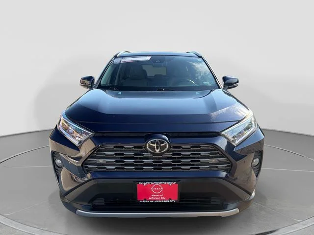 2019 Toyota RAV4 Limited - Photo 9