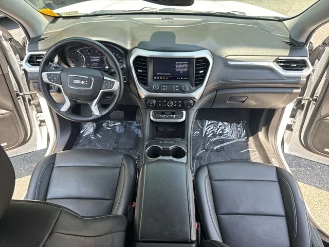 Used 2023 White GMC SLT image 9