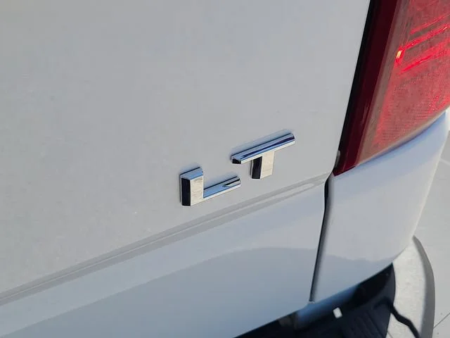 New 2026 Summit White Chevrolet LT image 33