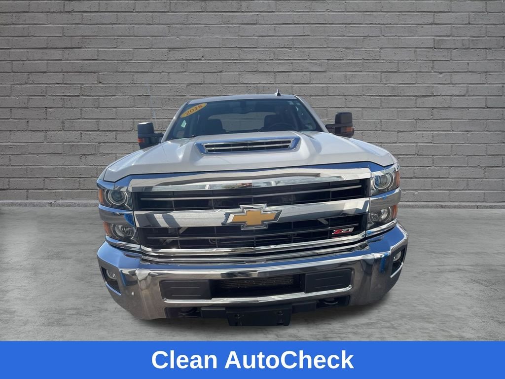 Used 2018 White Chevrolet LT image 2
