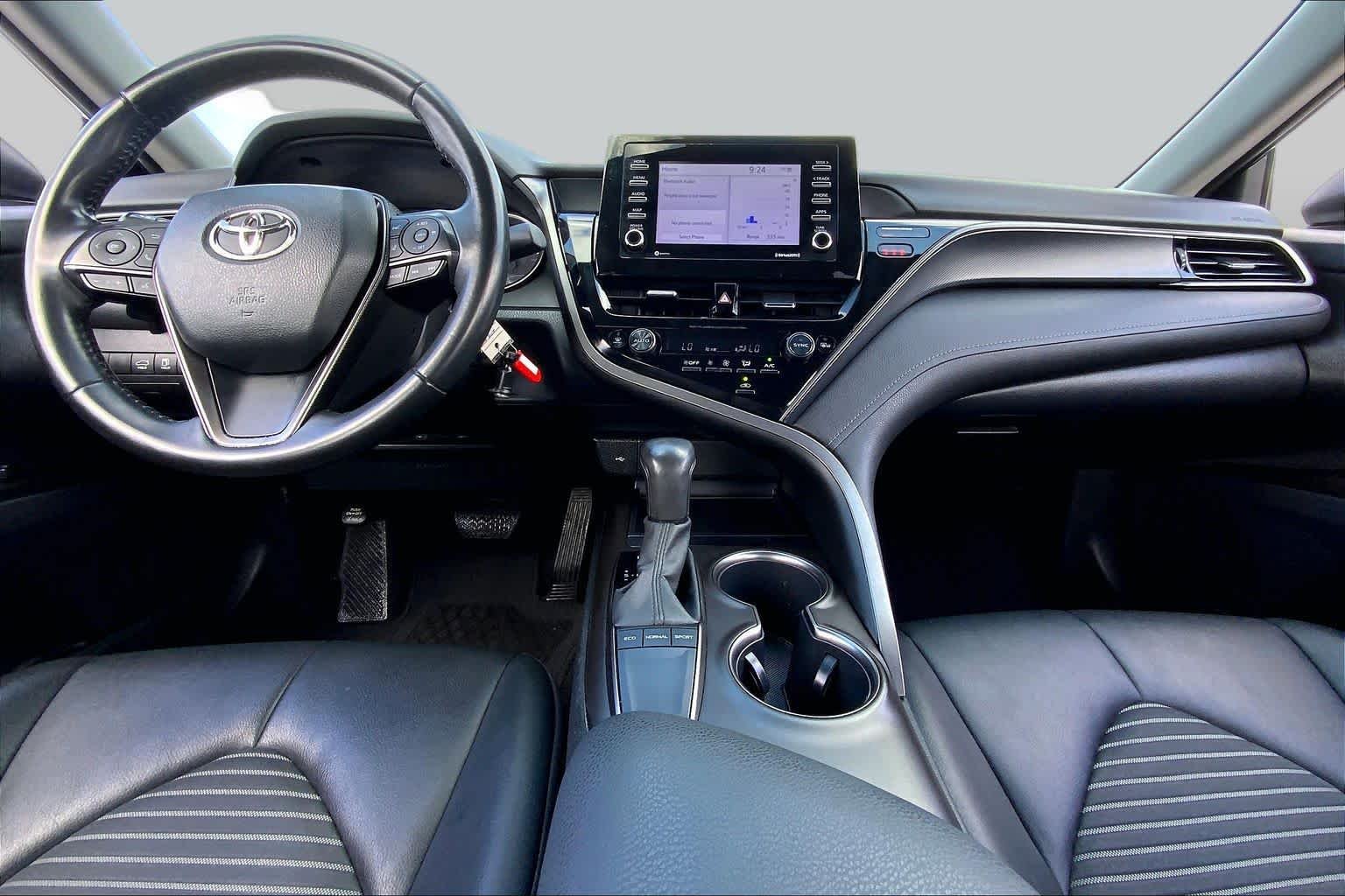 Used 2022 Blueprint Toyota SE image 15