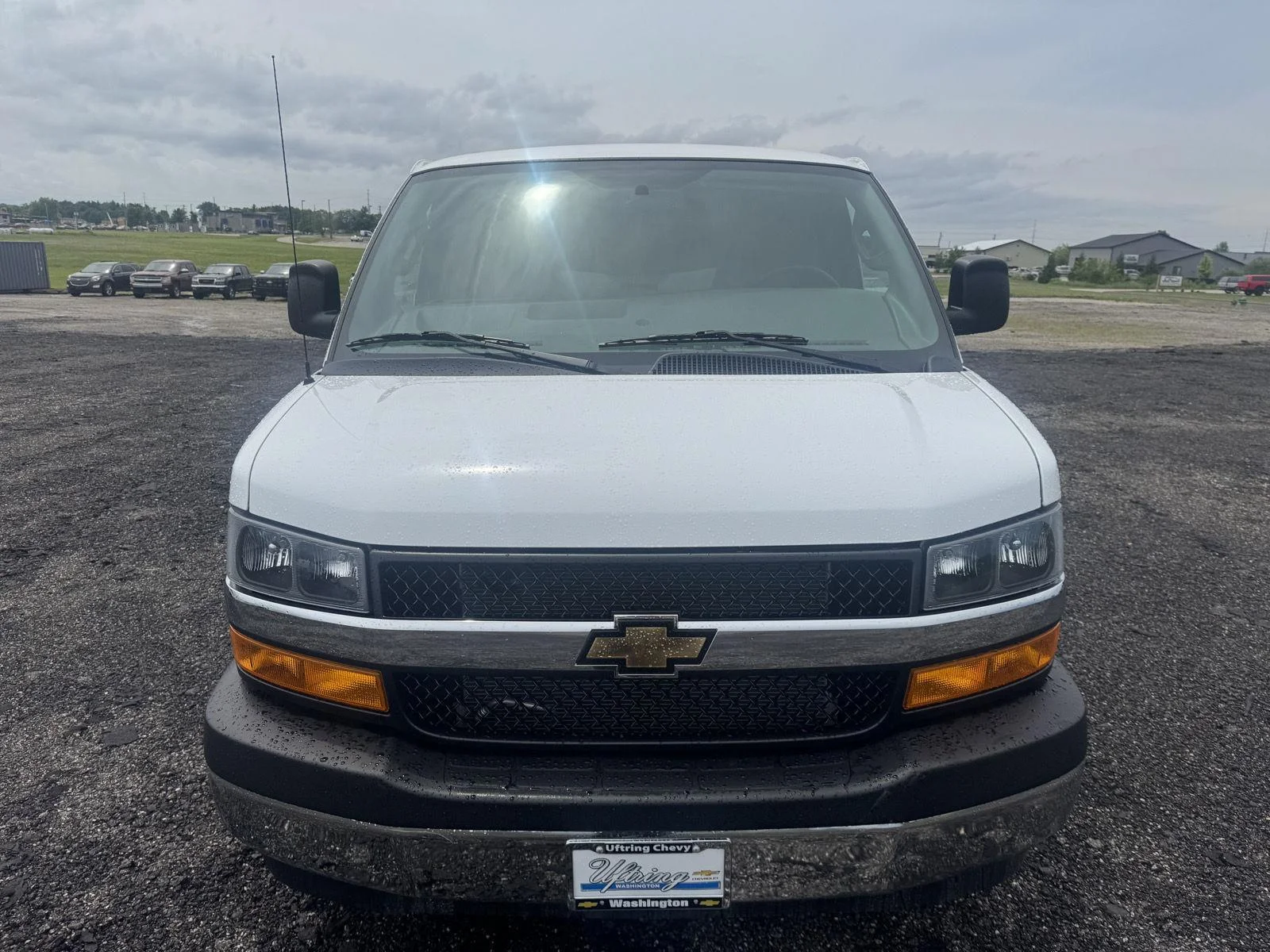 New 2026 Summit White Chevrolet WT image 9