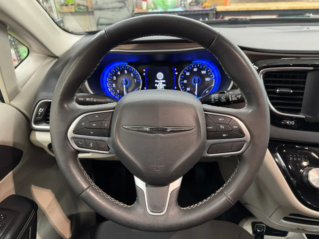 Used 2023 Gray Chrysler LX image 19