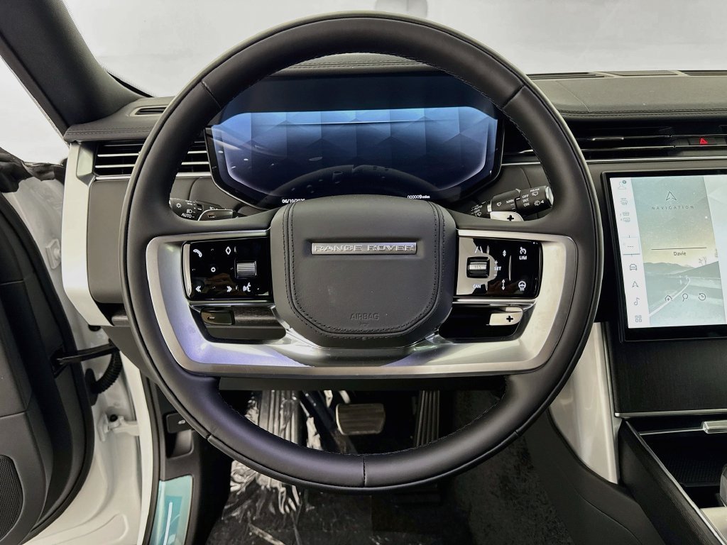 New 2027 Fuji White Land Rover SE image 11
