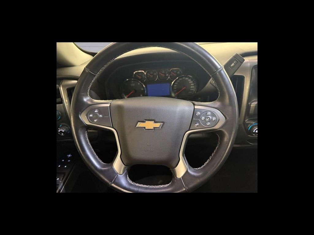 Used 2019 White Chevrolet LT image 14