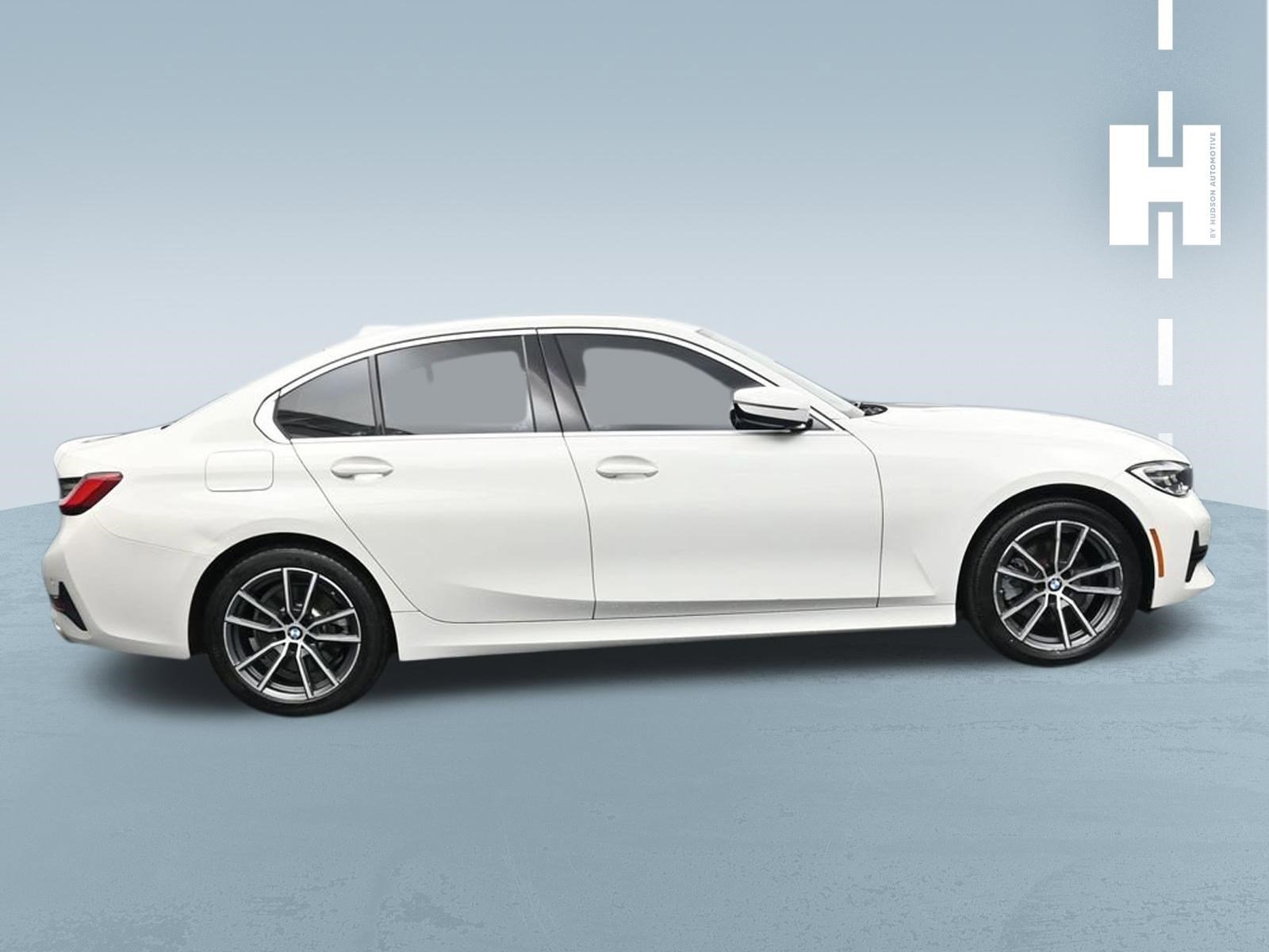 Used 2019 Alpine White BMW 330i xDrive image 3
