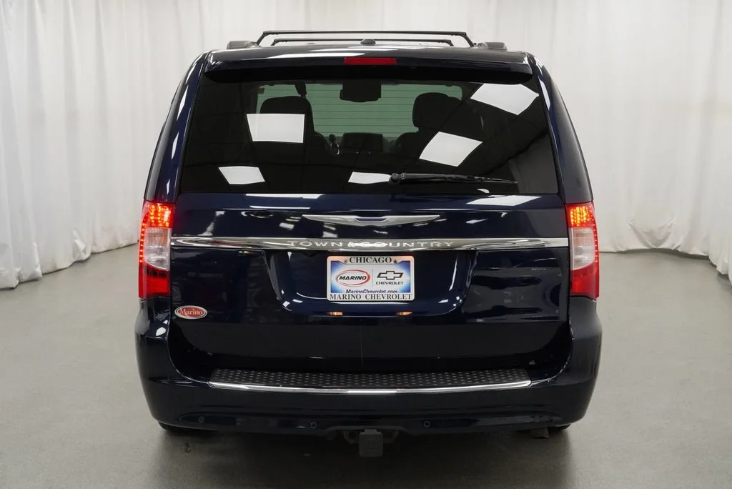 Used 2016 Blue Chrysler Touring image 27