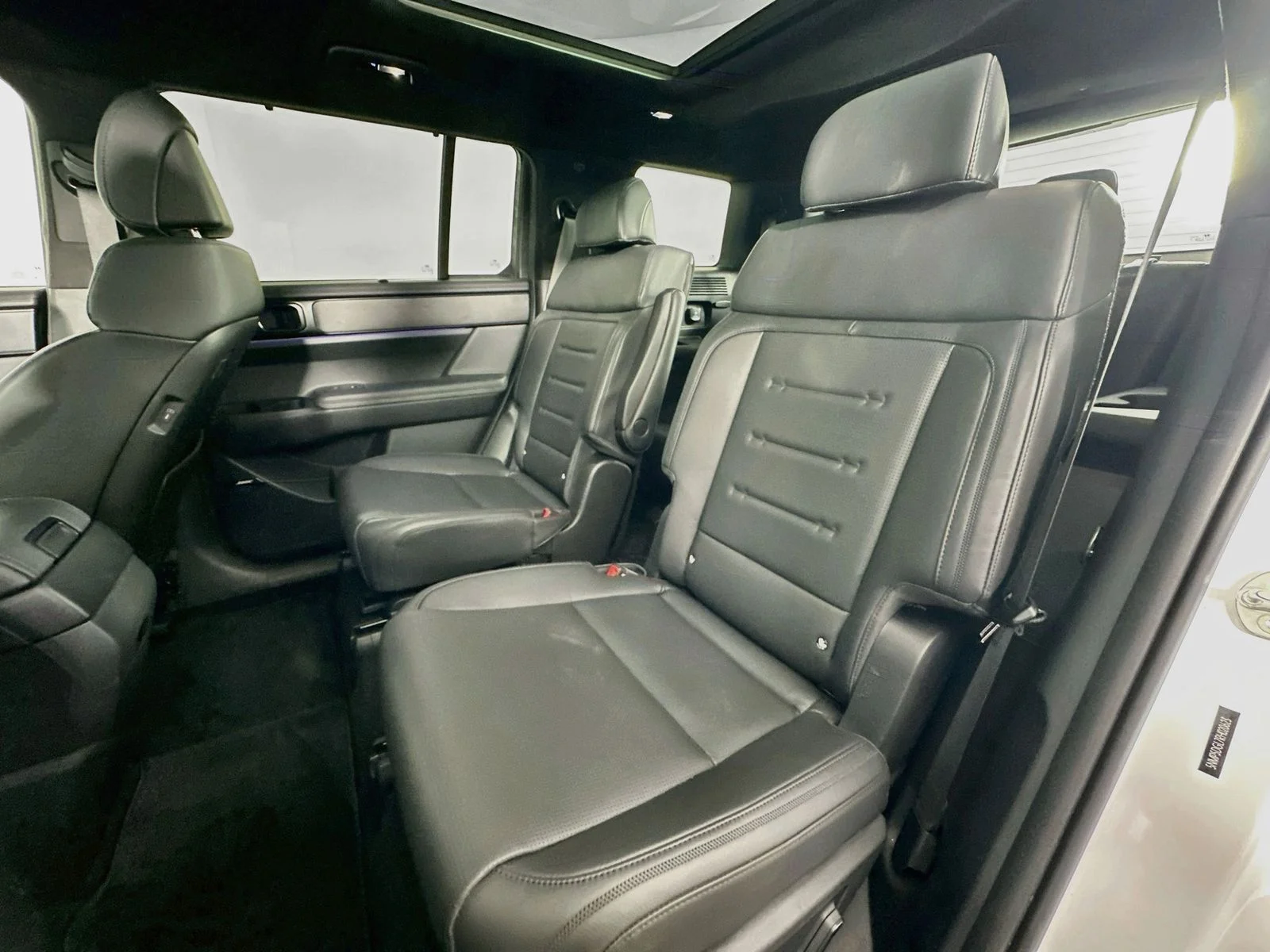Used 2024 Serenity White Hyundai Calligraphy image 26