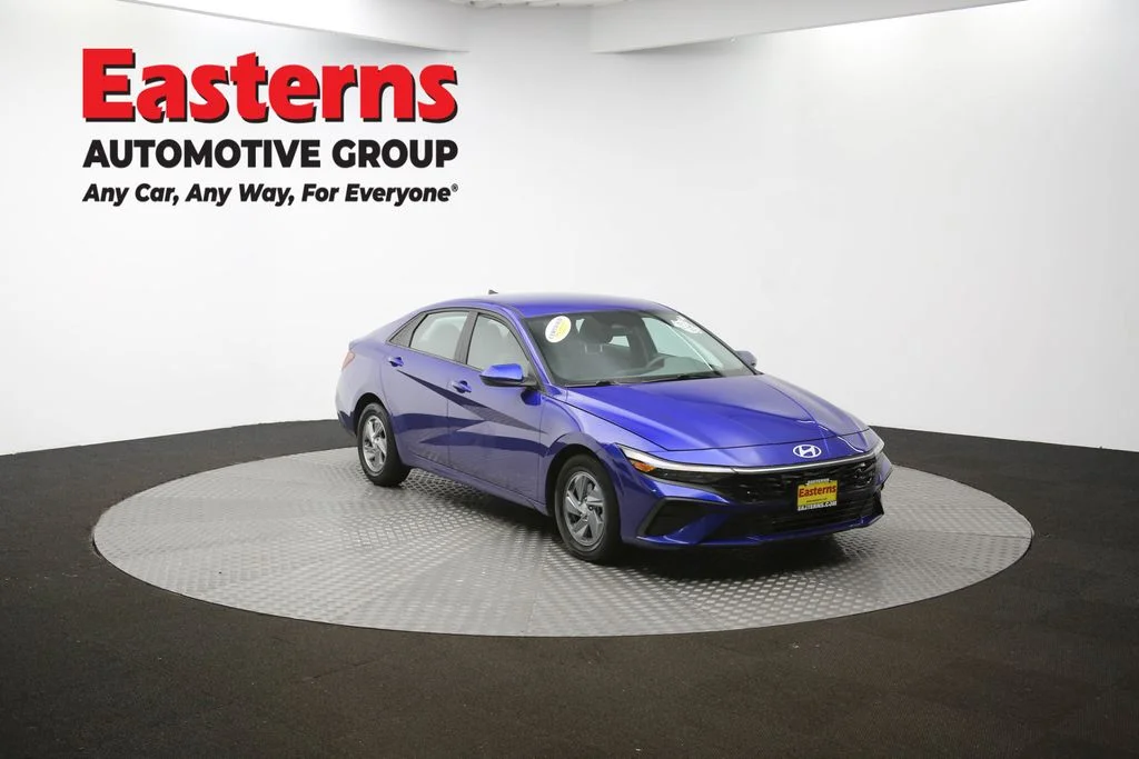 Used 2024 Blue Hyundai SE image 47