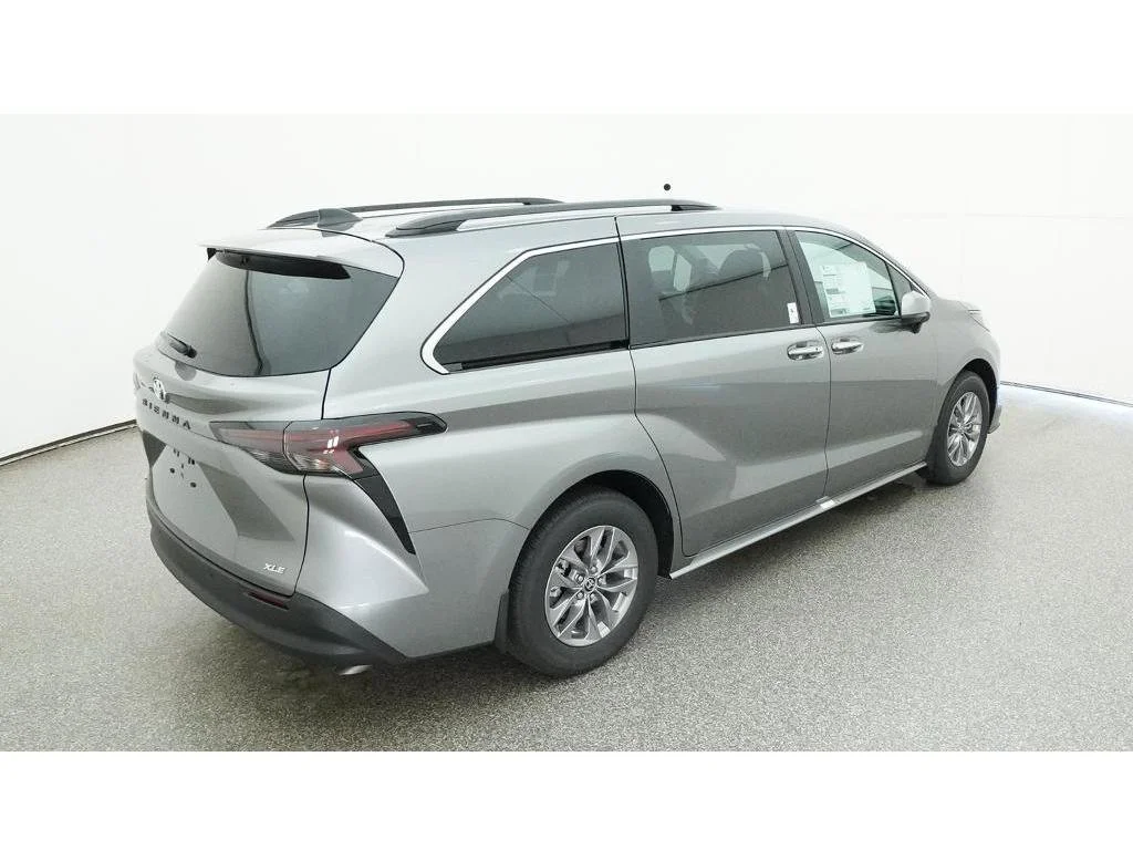 New 2026 Heavy Metal Toyota XLE image 9