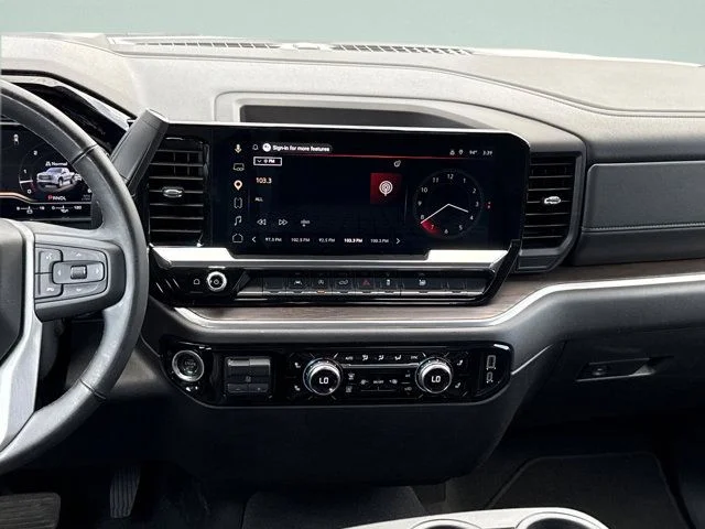 Used 2025 Silver GMC SLT image 17